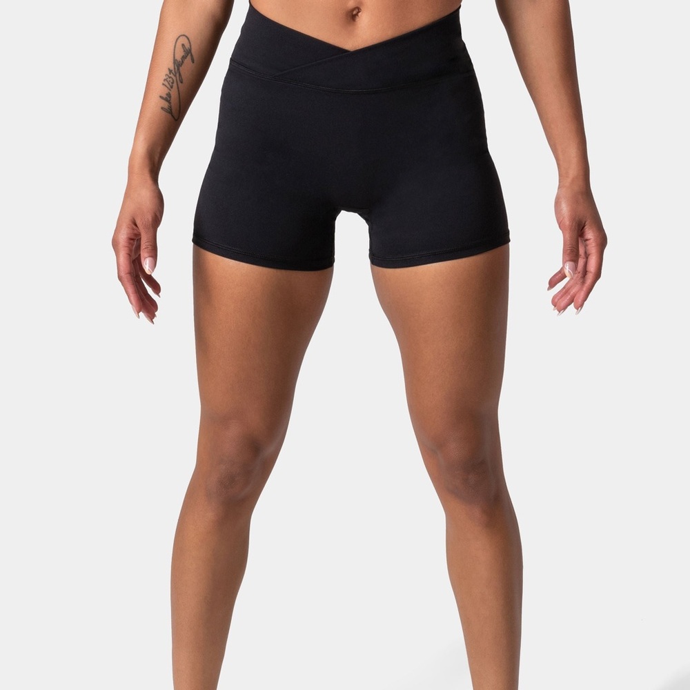 Kamo Fitness Serenity Shorts 4"